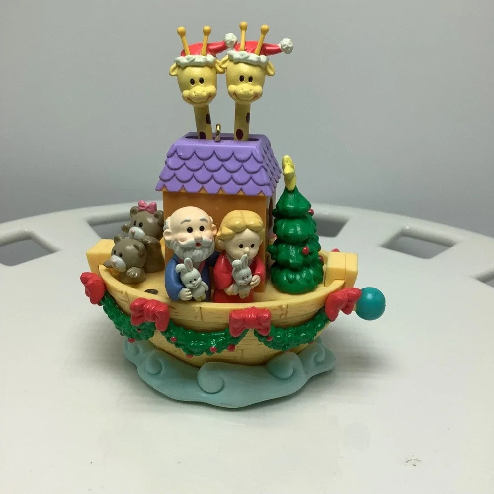 Eckerd Holiday Classics Santa's Ark Ornament 1998‎ in Box